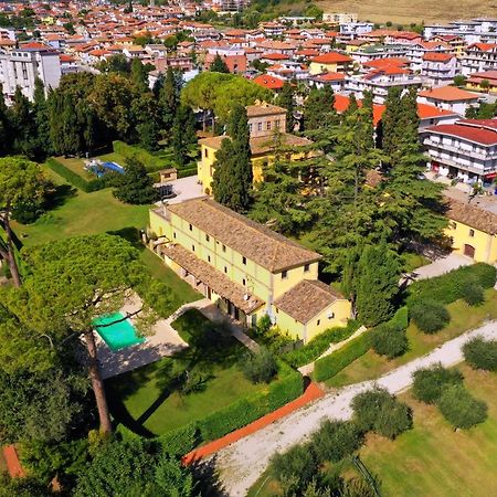 Agriturismo Villa Irelli Castellalto Εξωτερικό φωτογραφία